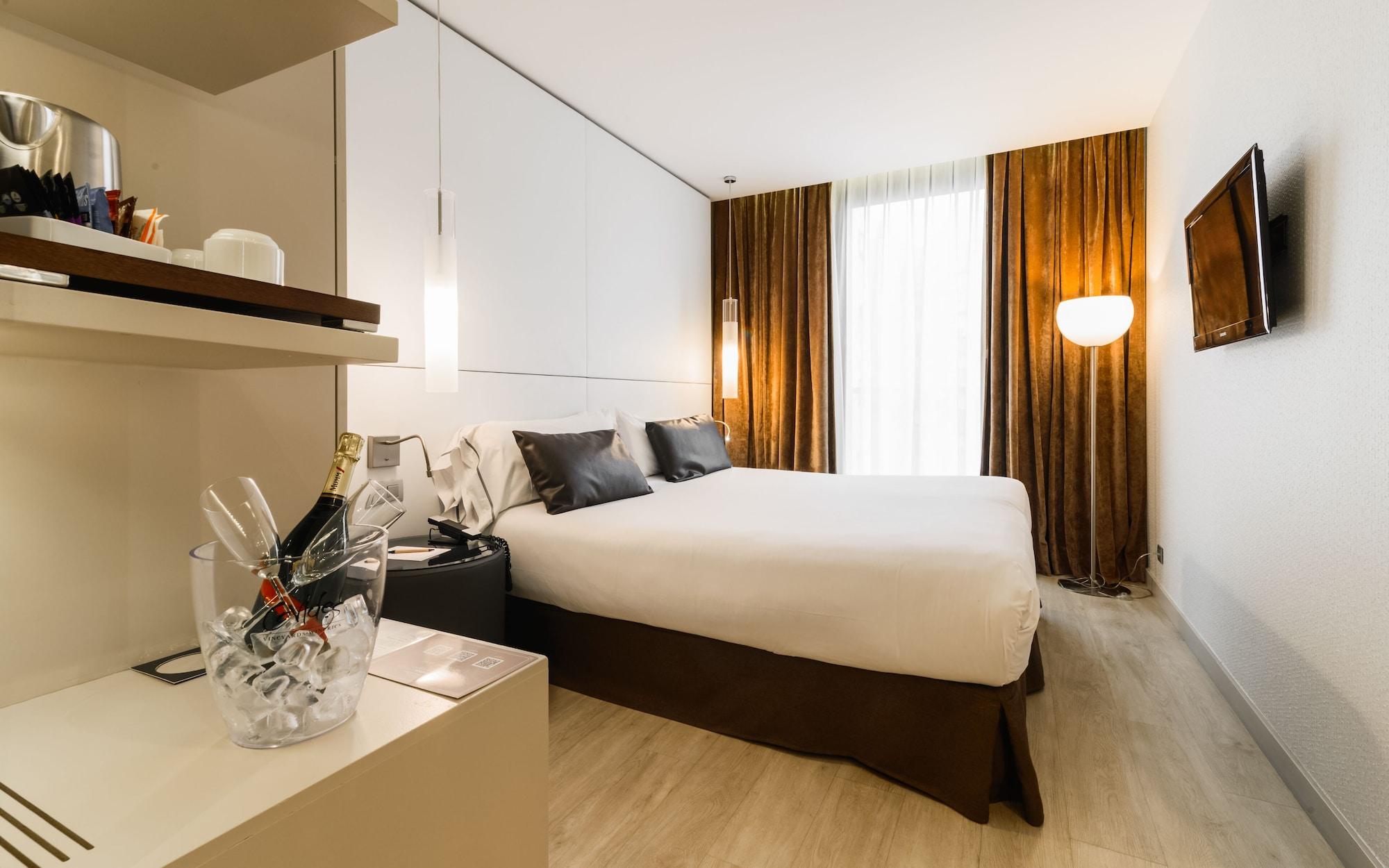 ברצלונה Grums Hotel & Spa מראה חיצוני תמונה