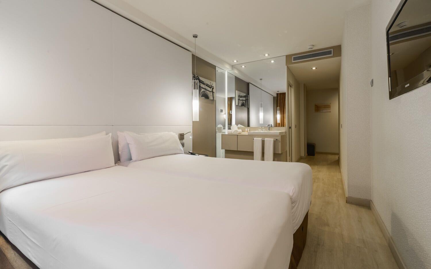 ברצלונה Grums Hotel & Spa מראה חיצוני תמונה