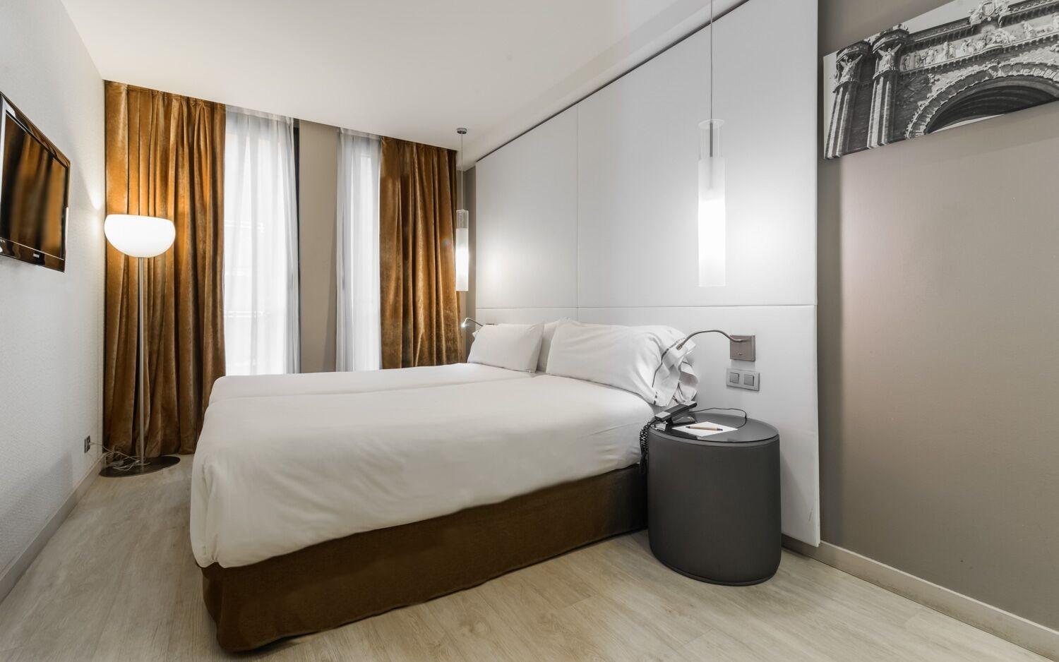ברצלונה Grums Hotel & Spa מראה חיצוני תמונה