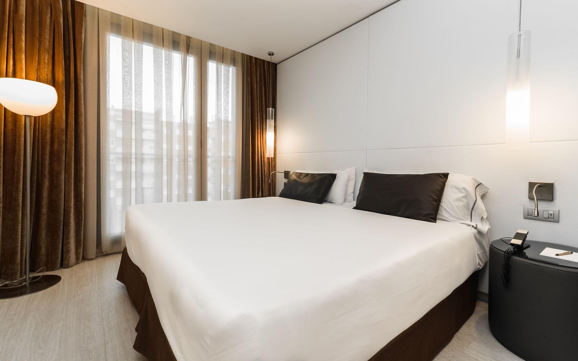 ברצלונה Grums Hotel & Spa מראה חיצוני תמונה